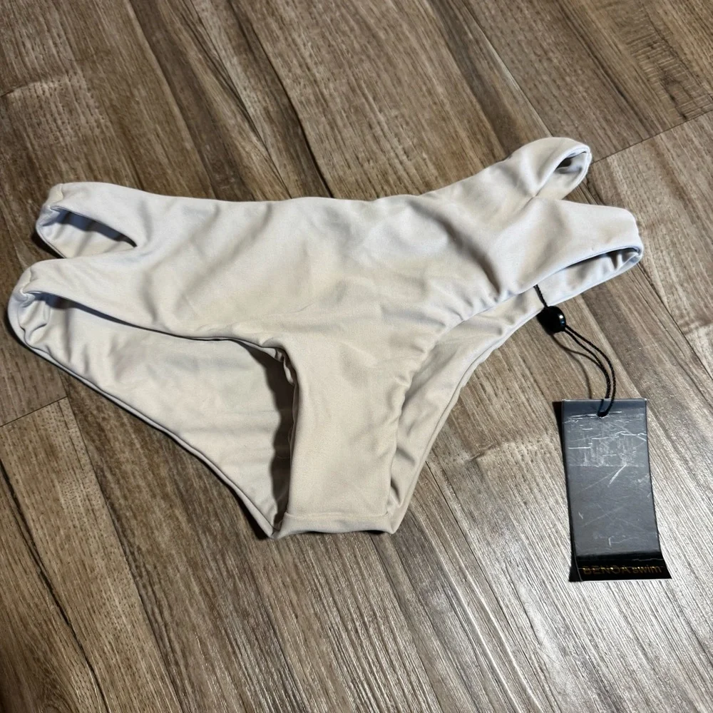 NWT Benoa swim biki bottom side cutout cheeky Size M